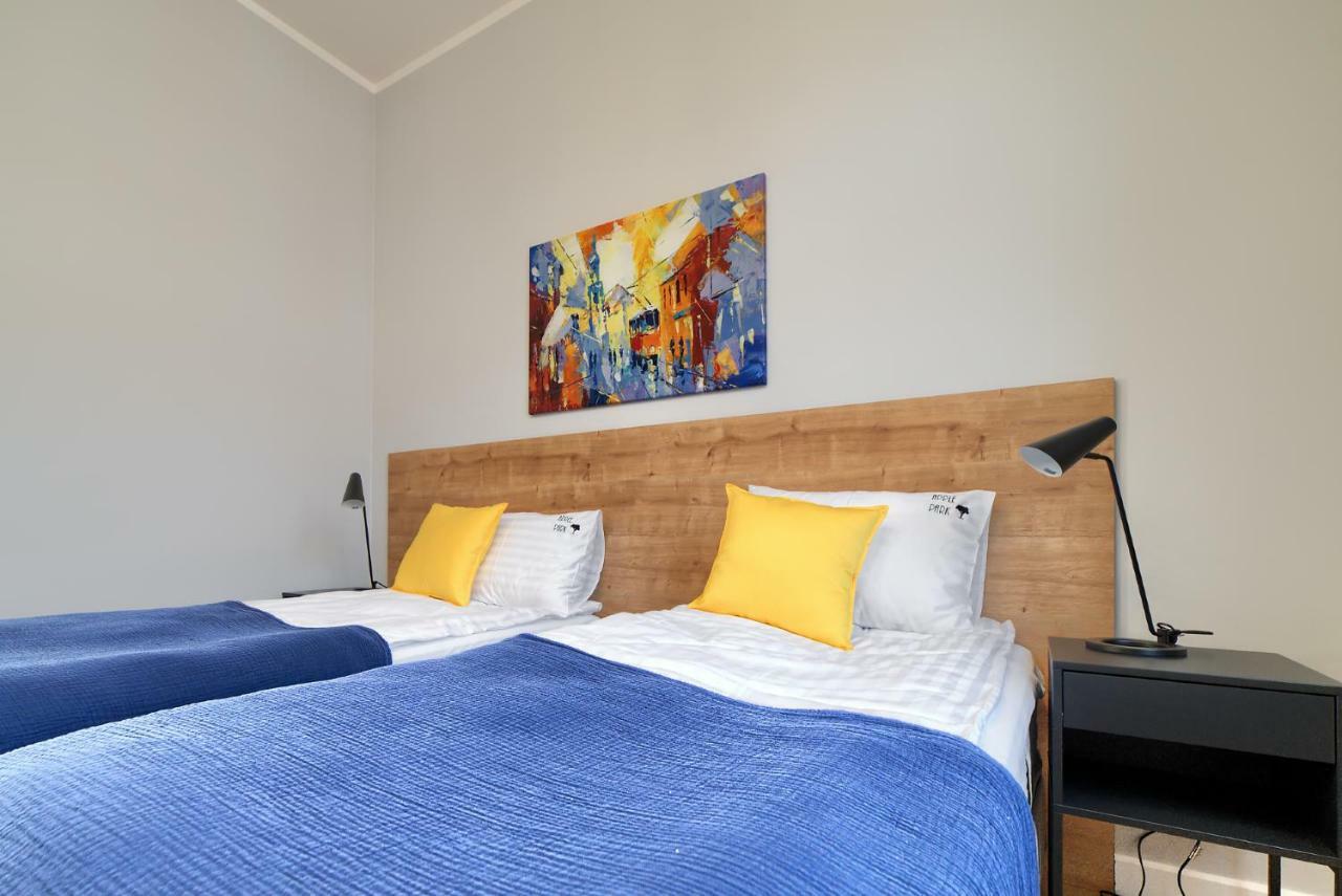 Apartamento Apple Park Poznan Exterior foto